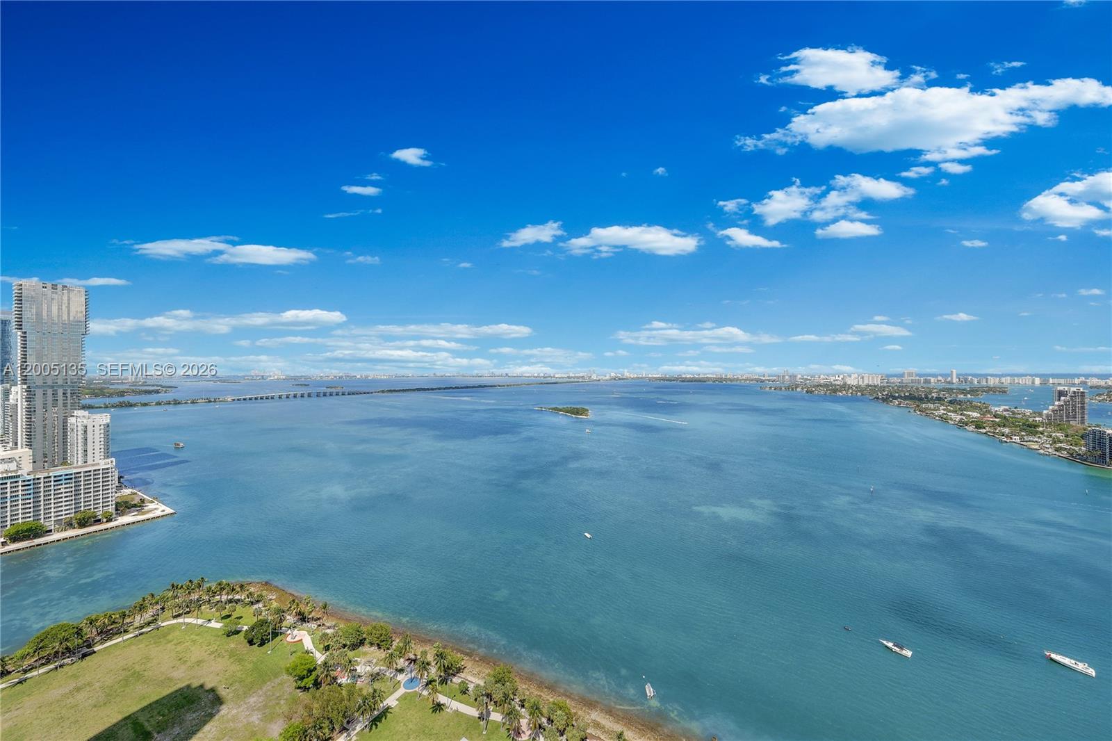 ARIA ON THE BAY CONDO - Residential