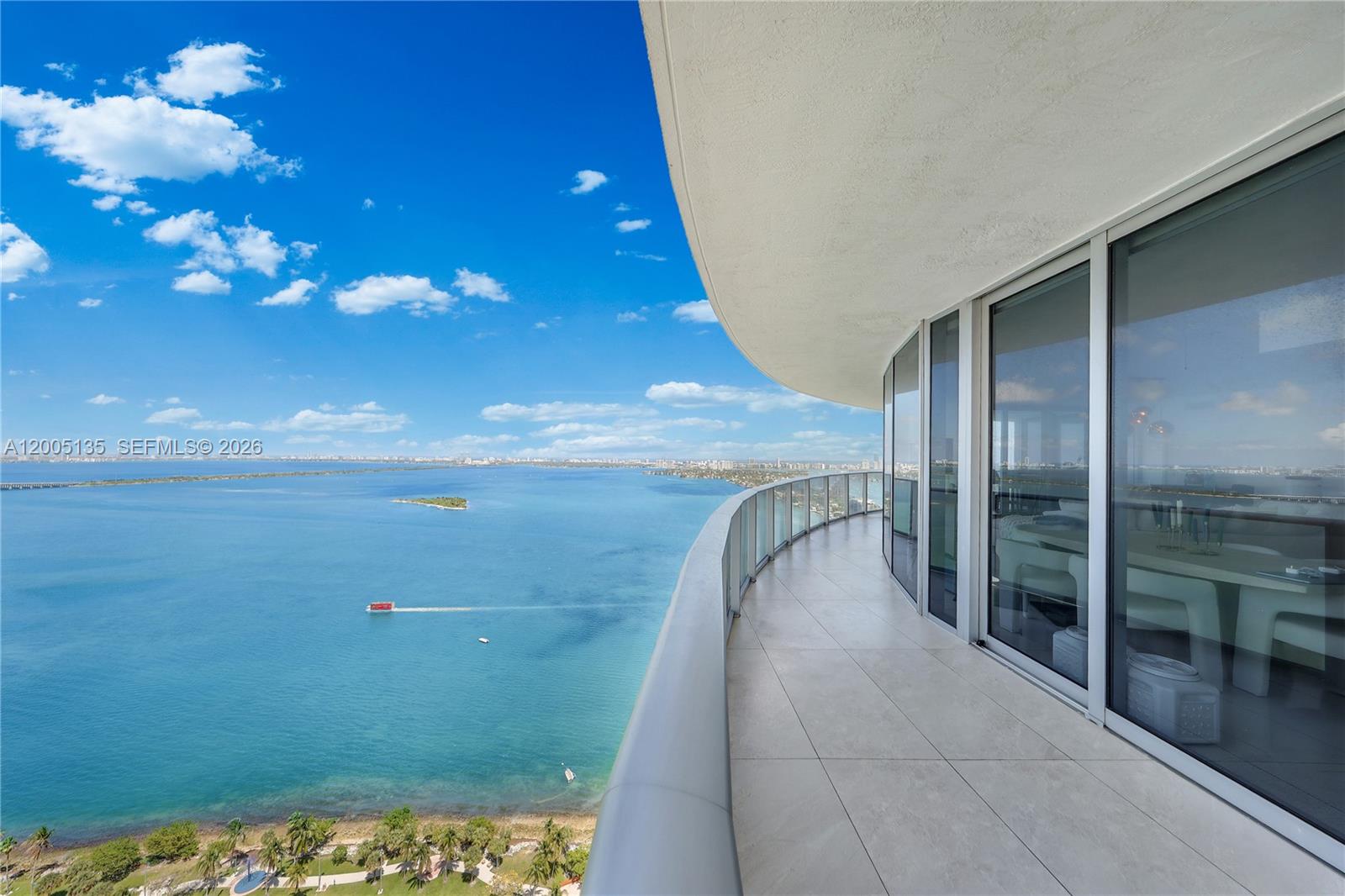 ARIA ON THE BAY CONDO - Residential