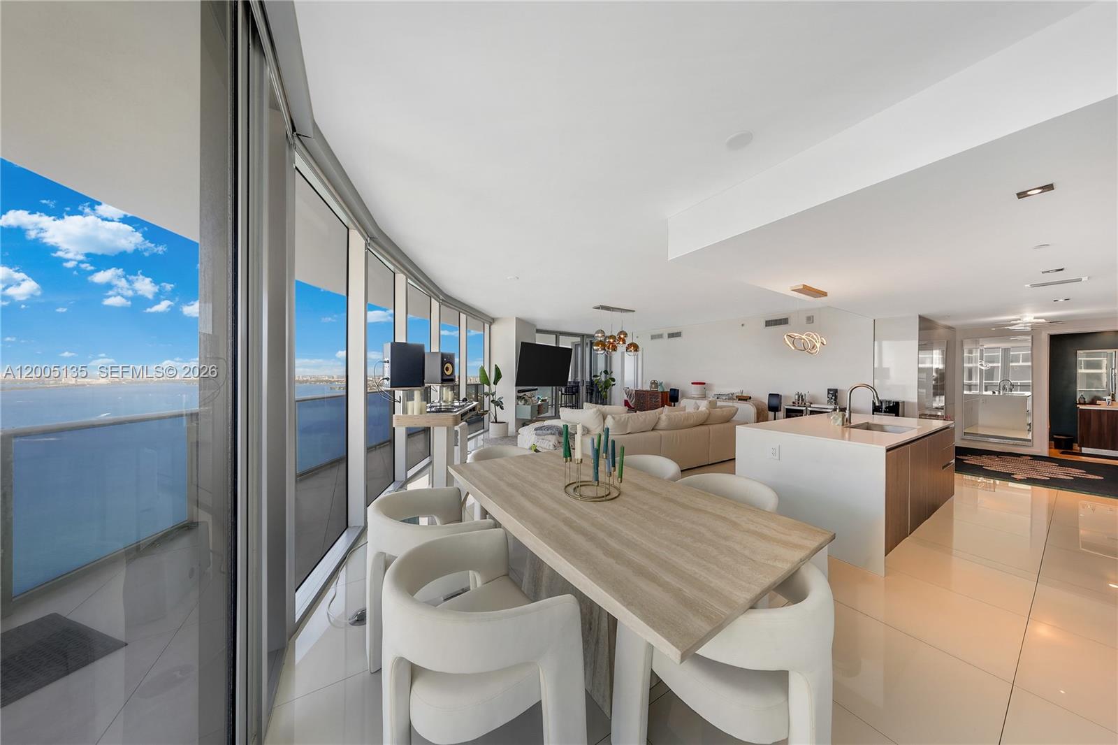 ARIA ON THE BAY CONDO - Residential