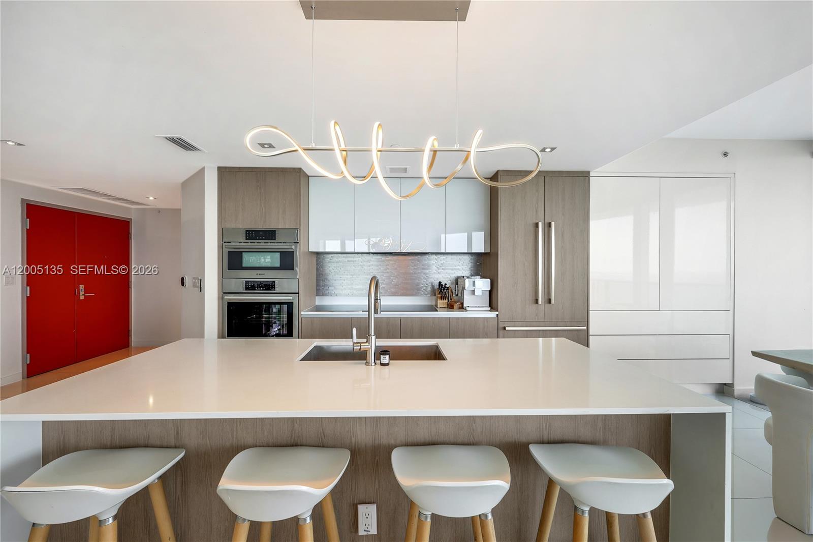 ARIA ON THE BAY CONDO - Residential