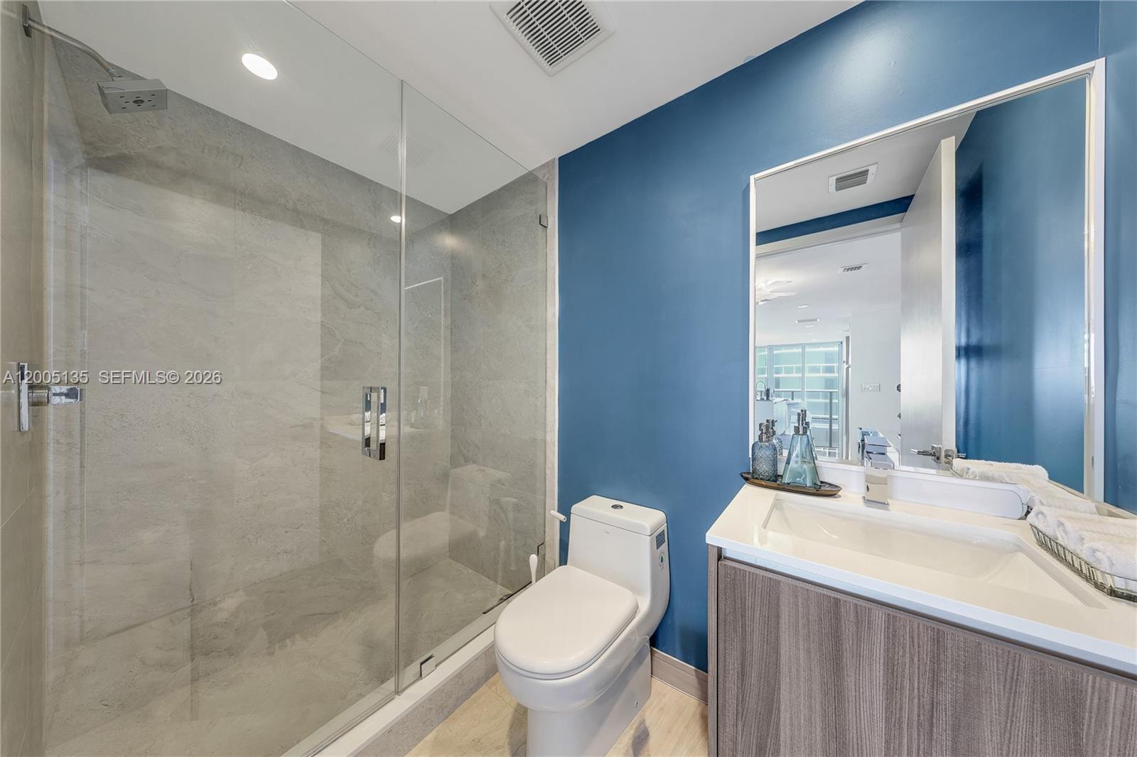 ARIA ON THE BAY CONDO - Residential