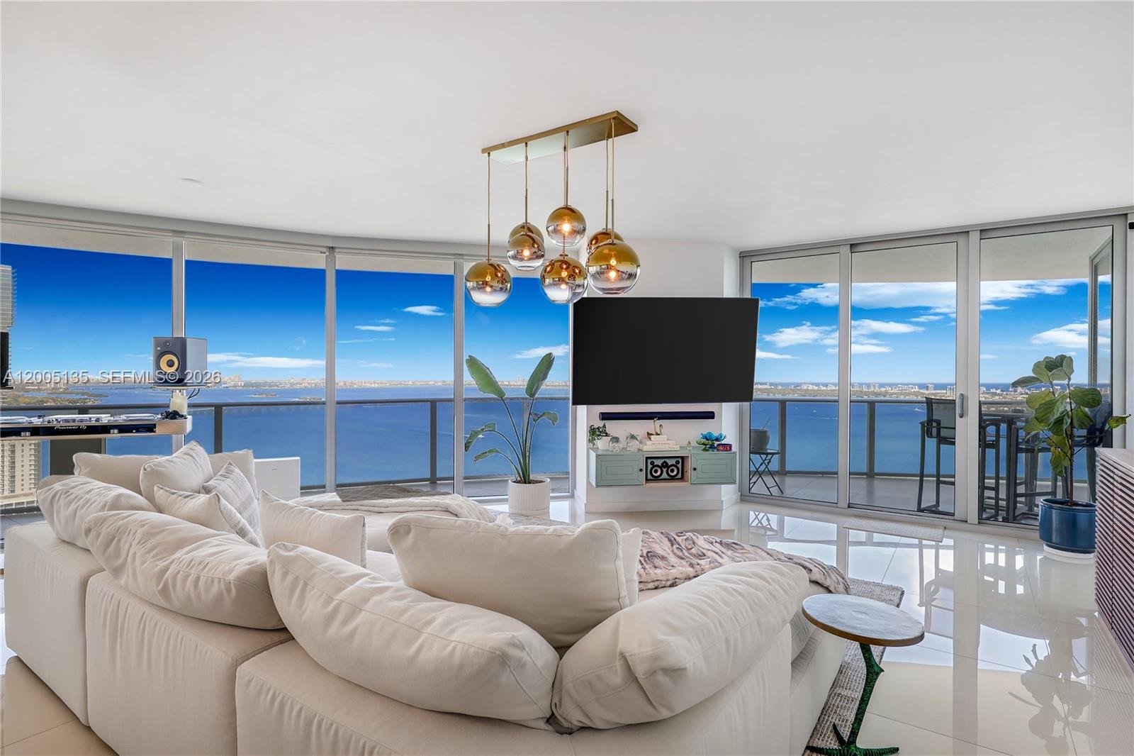 ARIA ON THE BAY CONDO - Residential