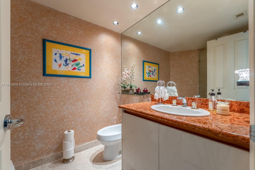 BRISTOL TOWER CONDO - Residential