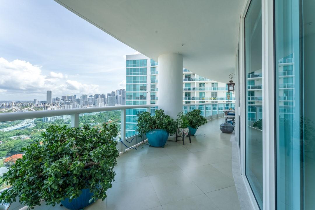 BRISTOL TOWER CONDO - Residential