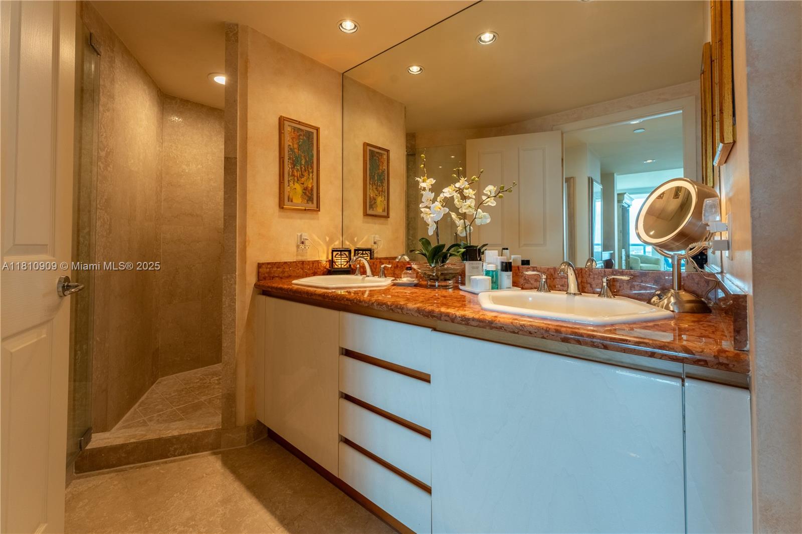 BRISTOL TOWER CONDO - Residential