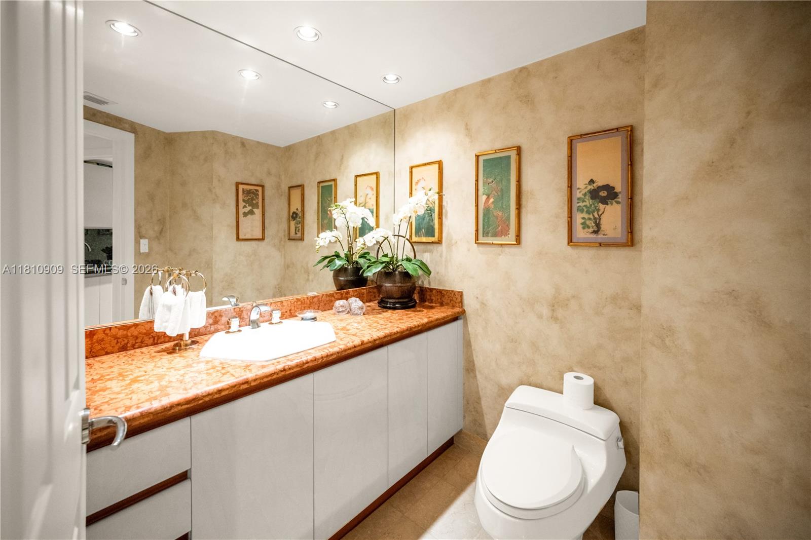 BRISTOL TOWER CONDO - Residential