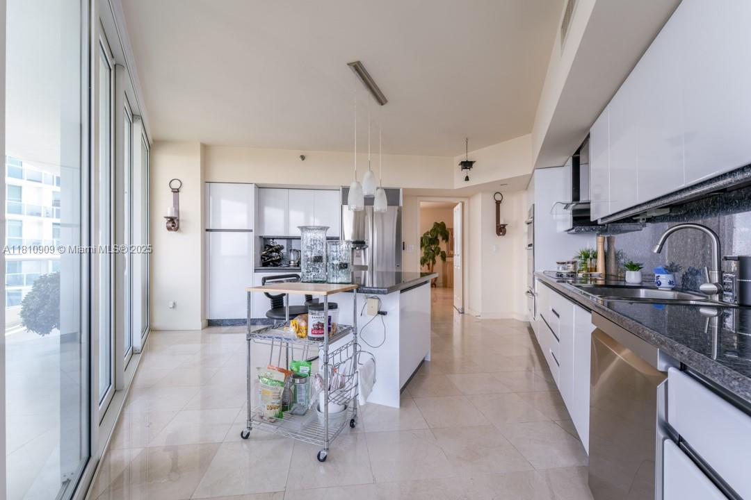 BRISTOL TOWER CONDO - Residential