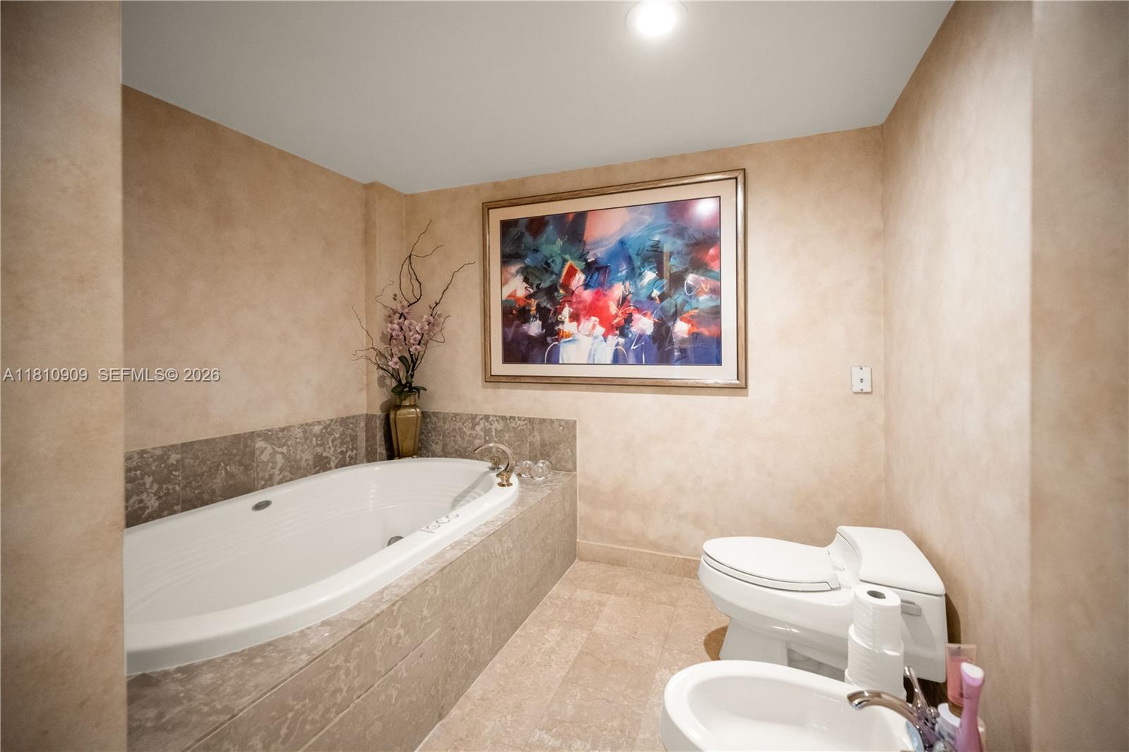 BRISTOL TOWER CONDO - Residential