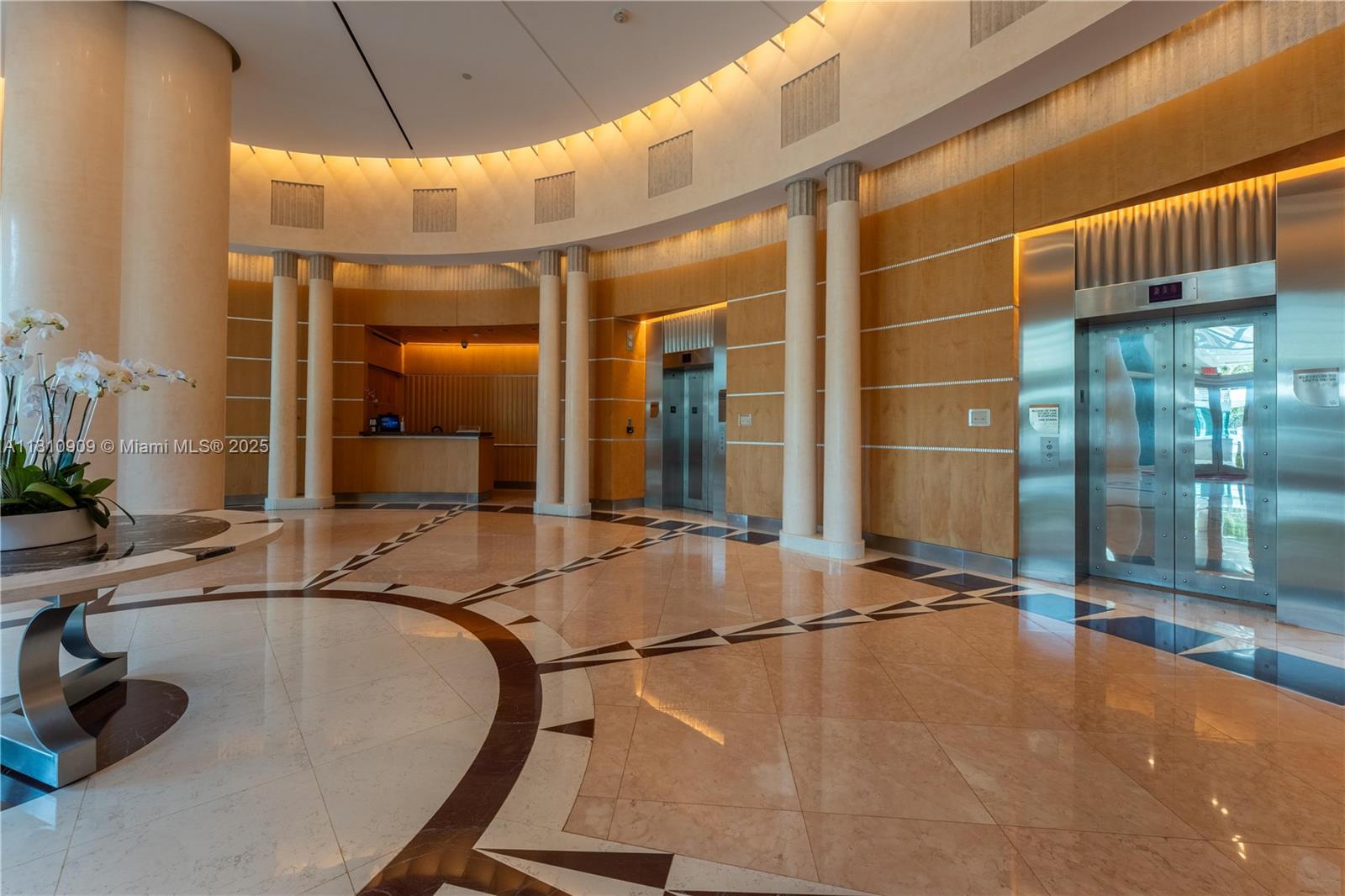 BRISTOL TOWER CONDO - Residential