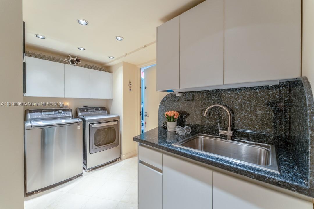 BRISTOL TOWER CONDO - Residential