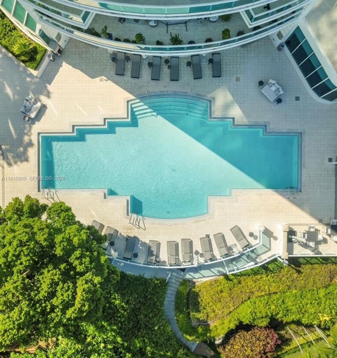 BRISTOL TOWER CONDO - Residential