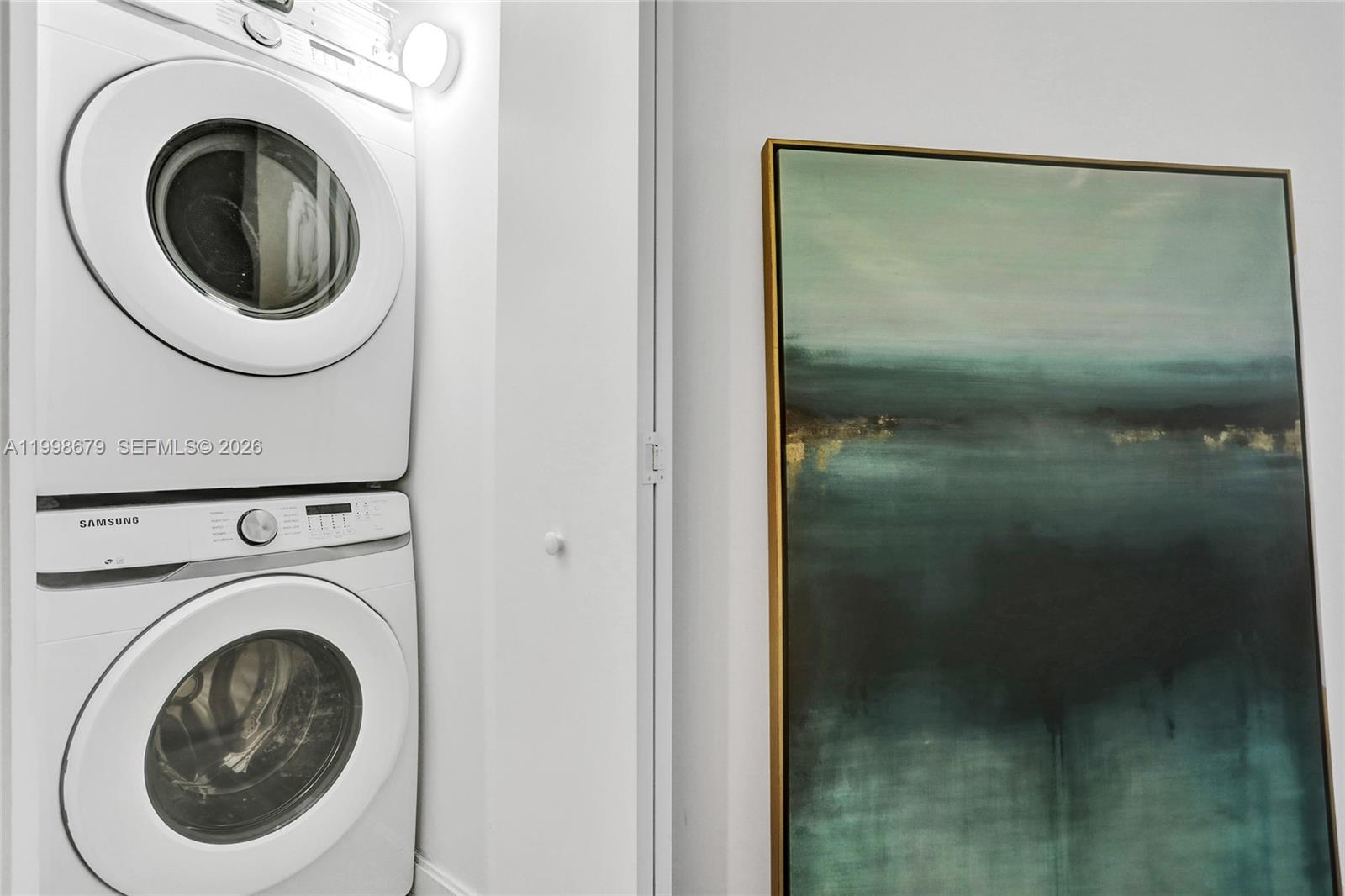 BRICKELL HEIGHTS EAST CON - Residential Lease