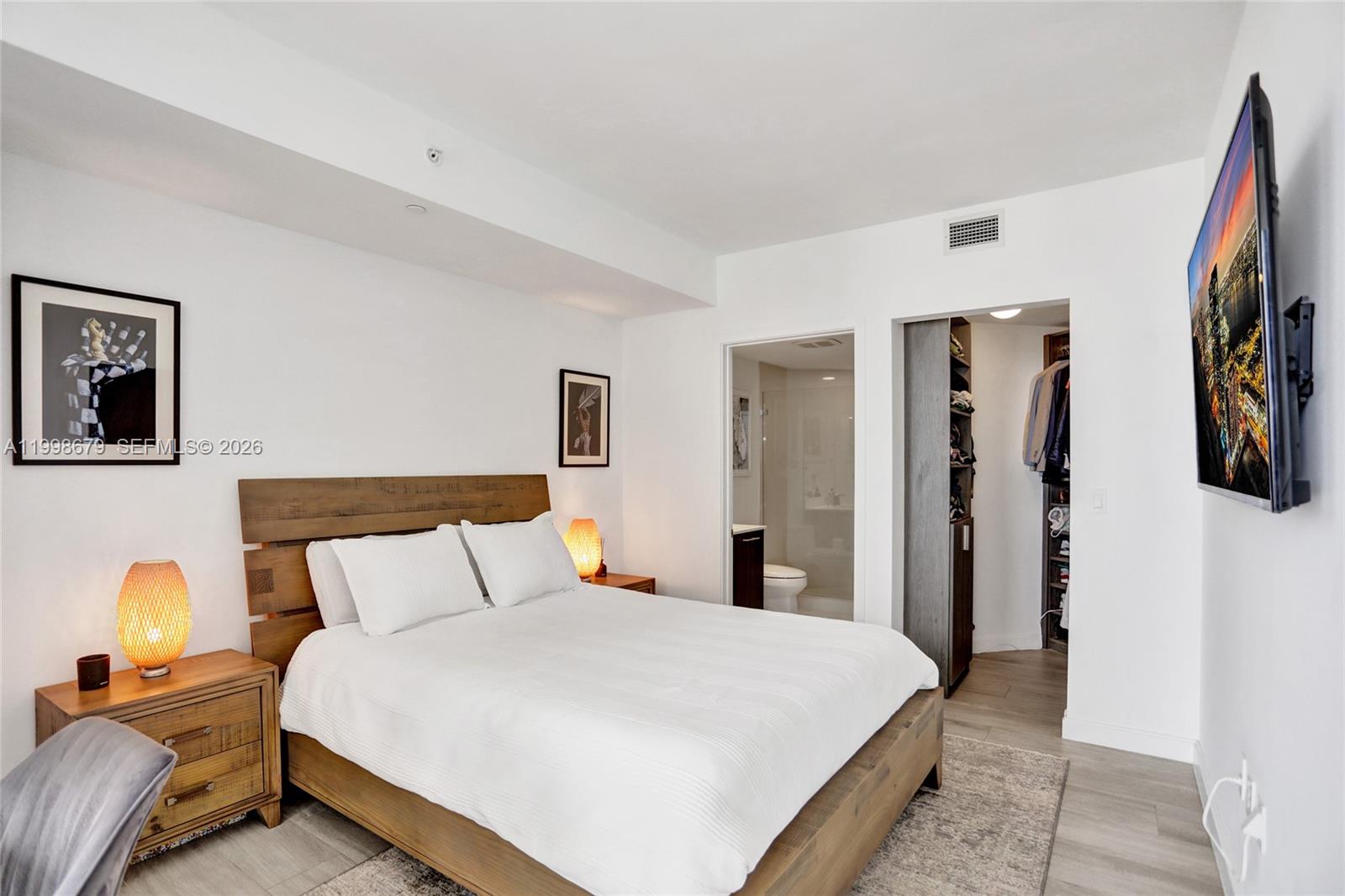 BRICKELL HEIGHTS EAST CON - Residential Lease