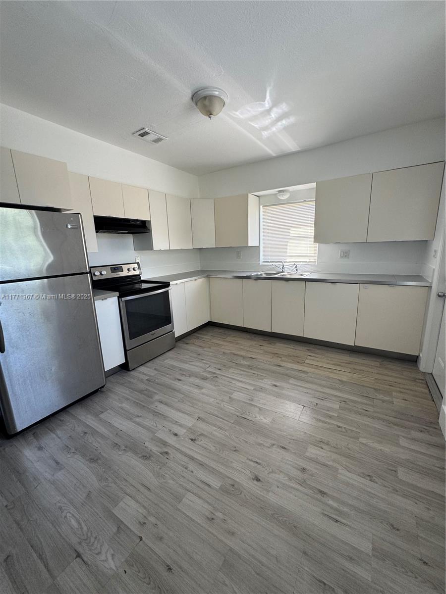 HARWOOD VILLAGE - Residential Income