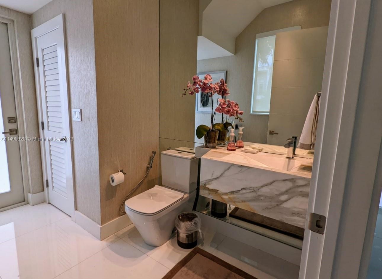 GRAND FLORIDIAN ESTATES - Residential