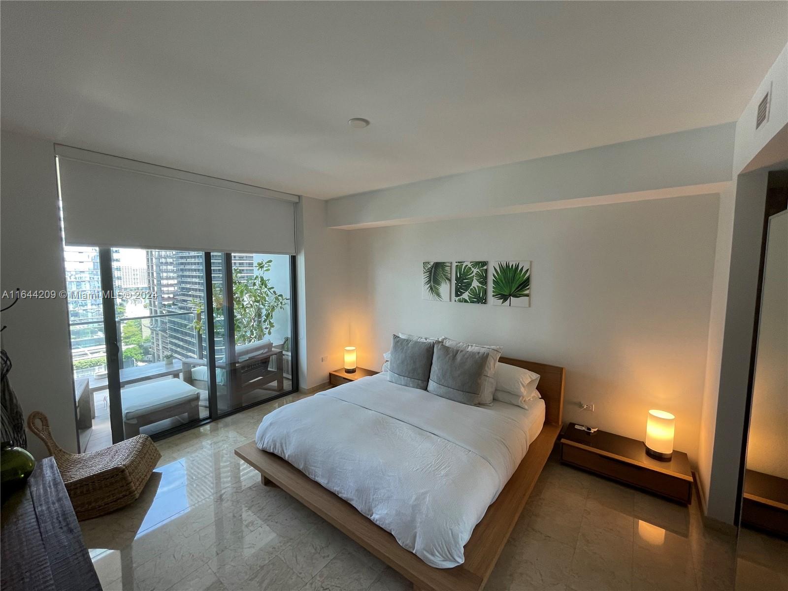 Live in the heart of Brickell at fabulous Rise Condo inside Brickell City Centre! Nothing to spare in this gorgeous 2/2 with mind blowing views of the City. Move in ready, exceptional amenities and unit in pristine condition! W/D and all appliances needed like new.