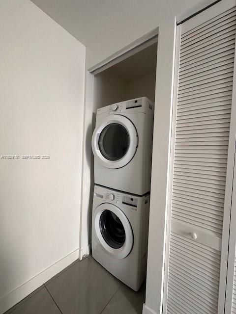 LANDMARK AT DORAL - Residential Lease