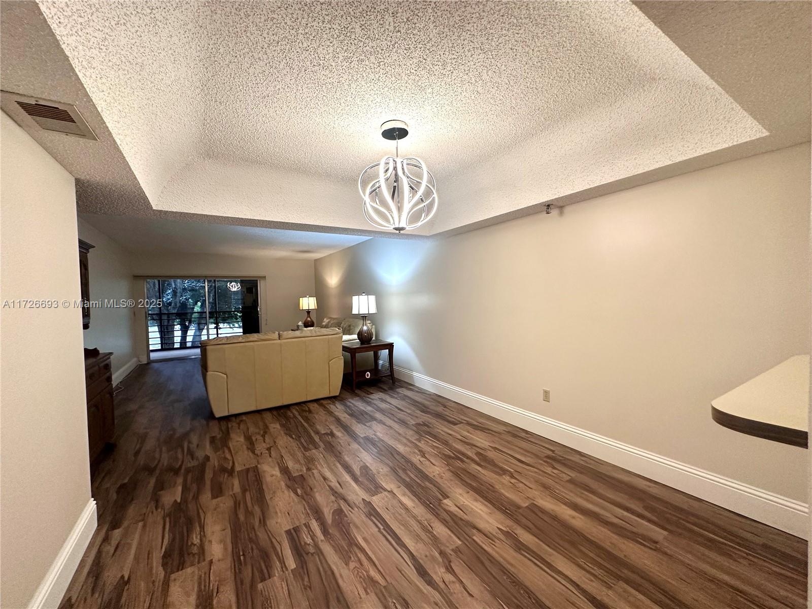 PINES OF BOCA BARWOOD CON - Residential