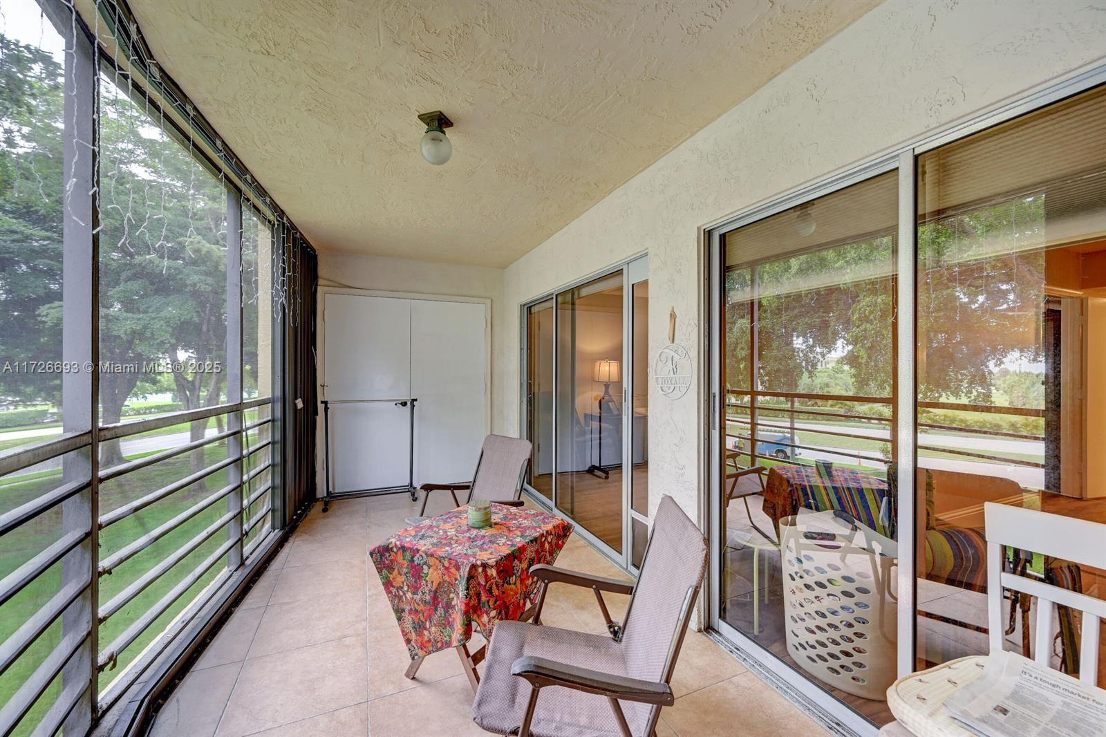 PINES OF BOCA BARWOOD CON - Residential