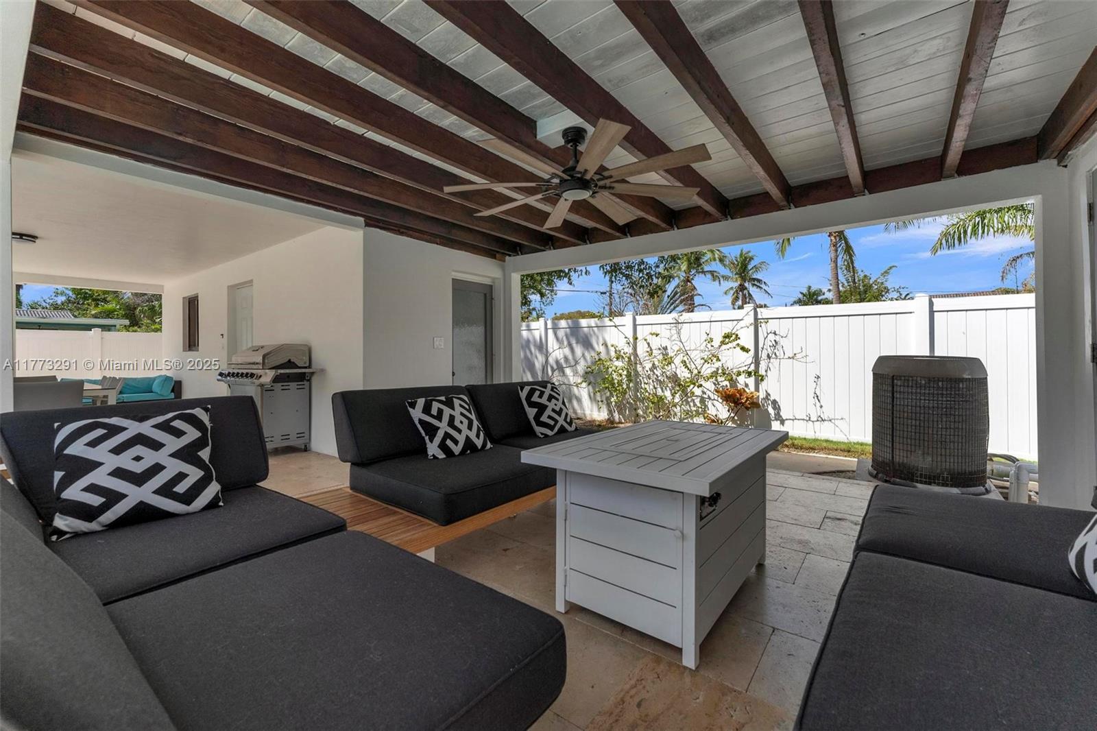 SUNSET TRAILS NO 4 - Residential