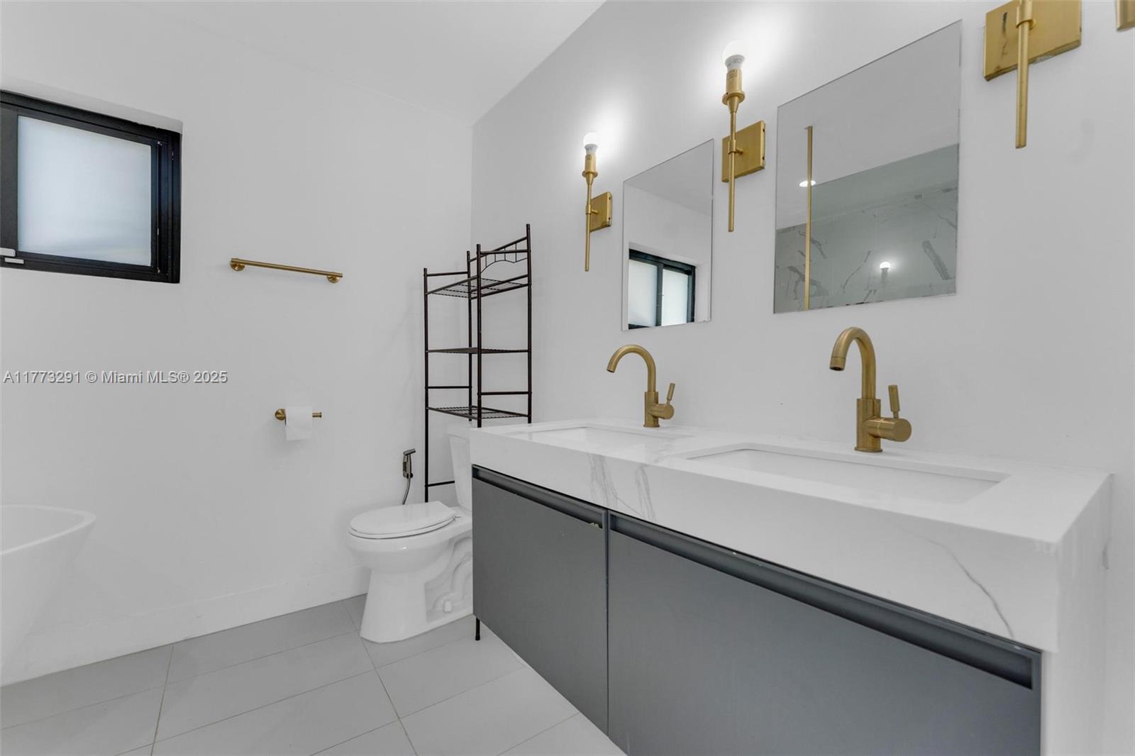 SUNSET TRAILS NO 4 - Residential