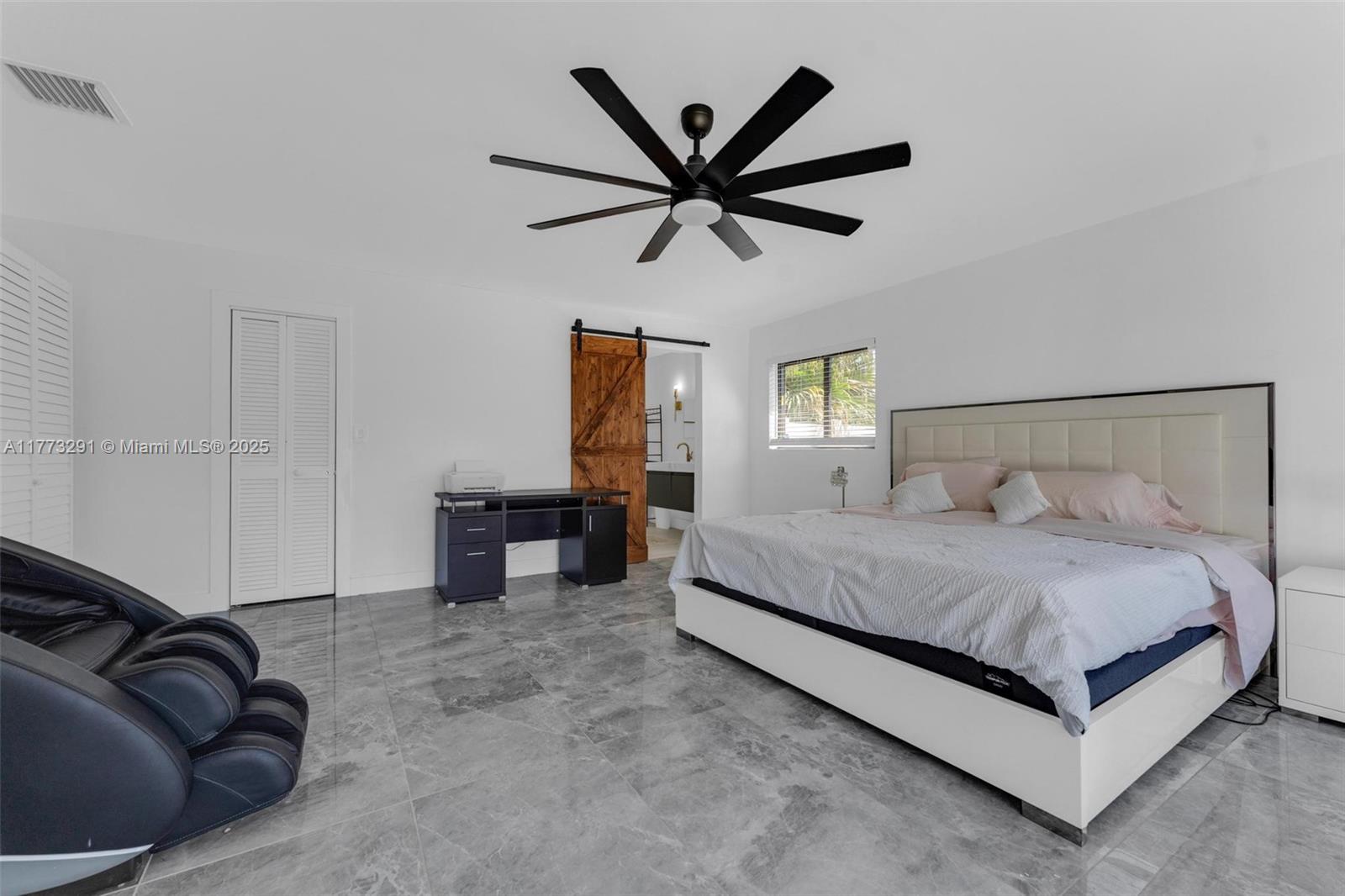 SUNSET TRAILS NO 4 - Residential