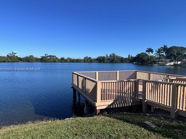 SHERIDAN LAKES CONDO APTS - Residential