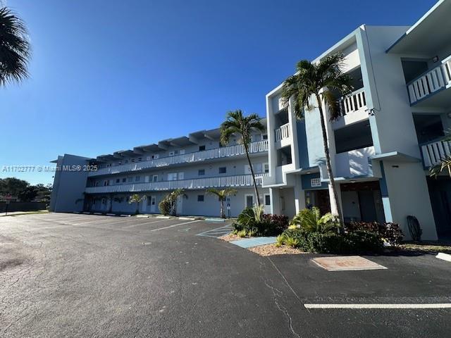 SHERIDAN LAKES CONDO APTS - Residential