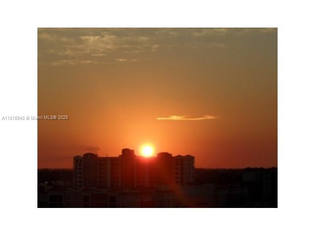 FLORIDA OCEAN CLUB CONDO - Residential Lease