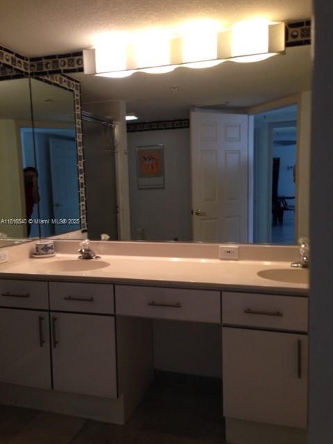 FLORIDA OCEAN CLUB CONDO - Residential Lease