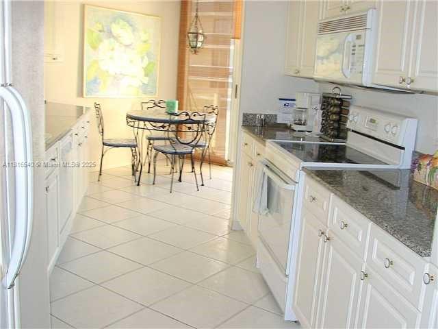 FLORIDA OCEAN CLUB CONDO - Residential Lease
