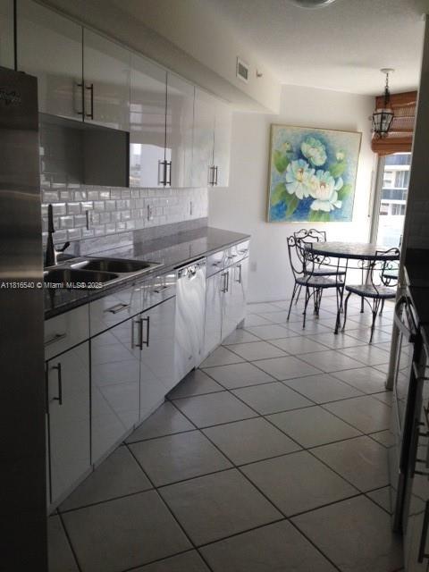 FLORIDA OCEAN CLUB CONDO - Residential Lease