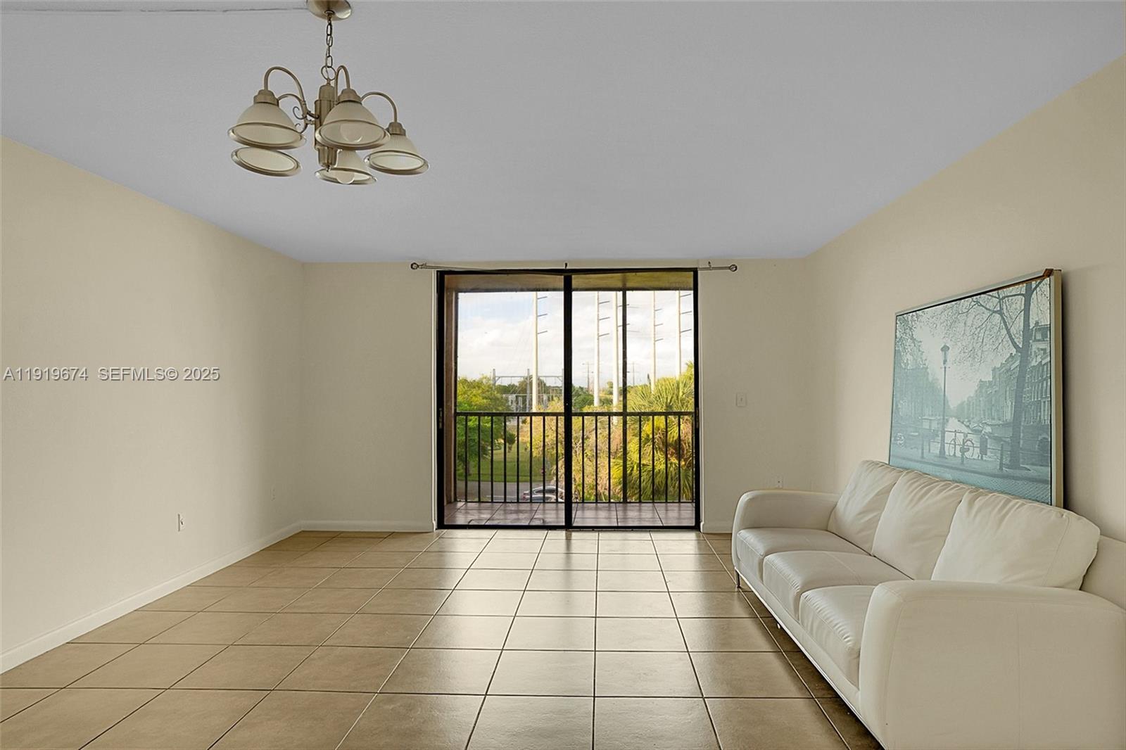 HORIZONS WEST CONDO #3 - Residential Lease