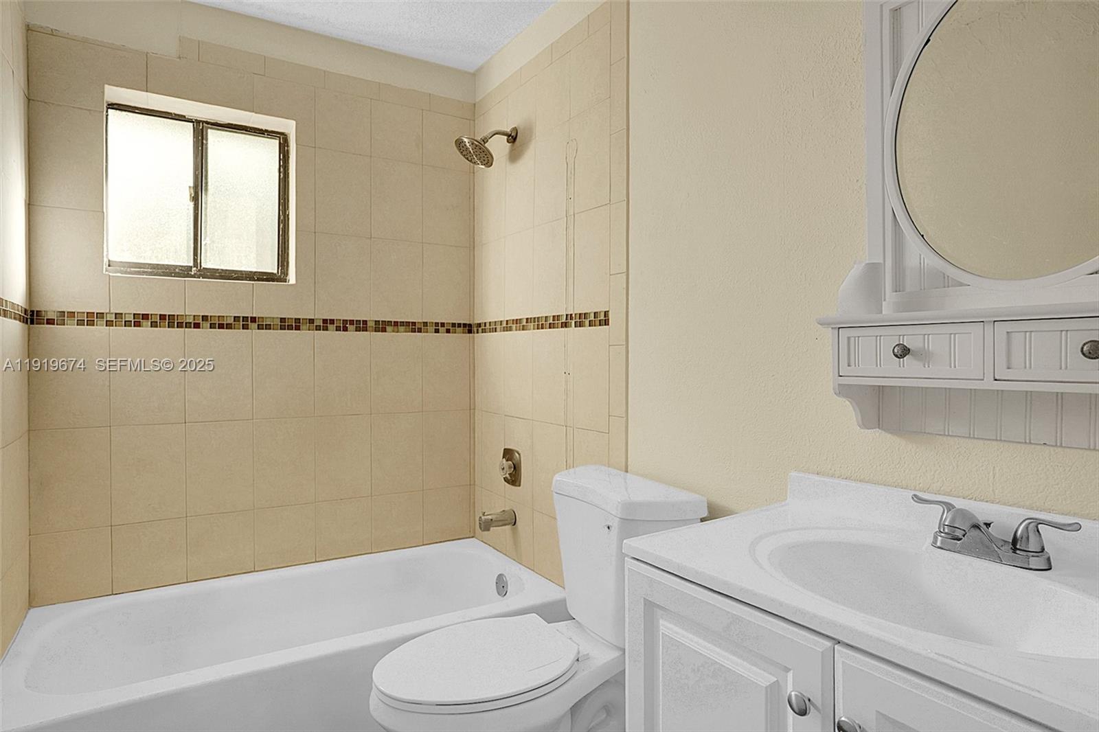 HORIZONS WEST CONDO #3 - Residential Lease