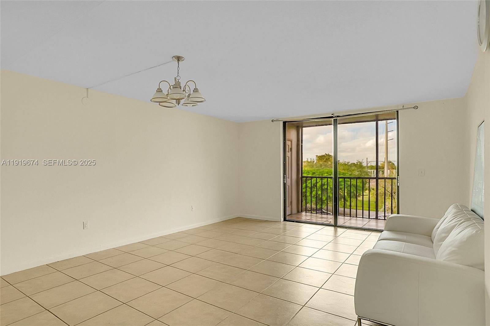 HORIZONS WEST CONDO #3 - Residential Lease