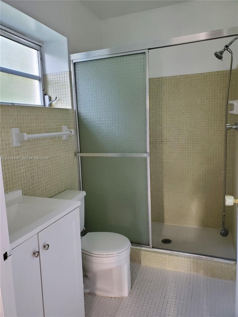 SEVENTEENTH GREEN CONDO - Residential Lease