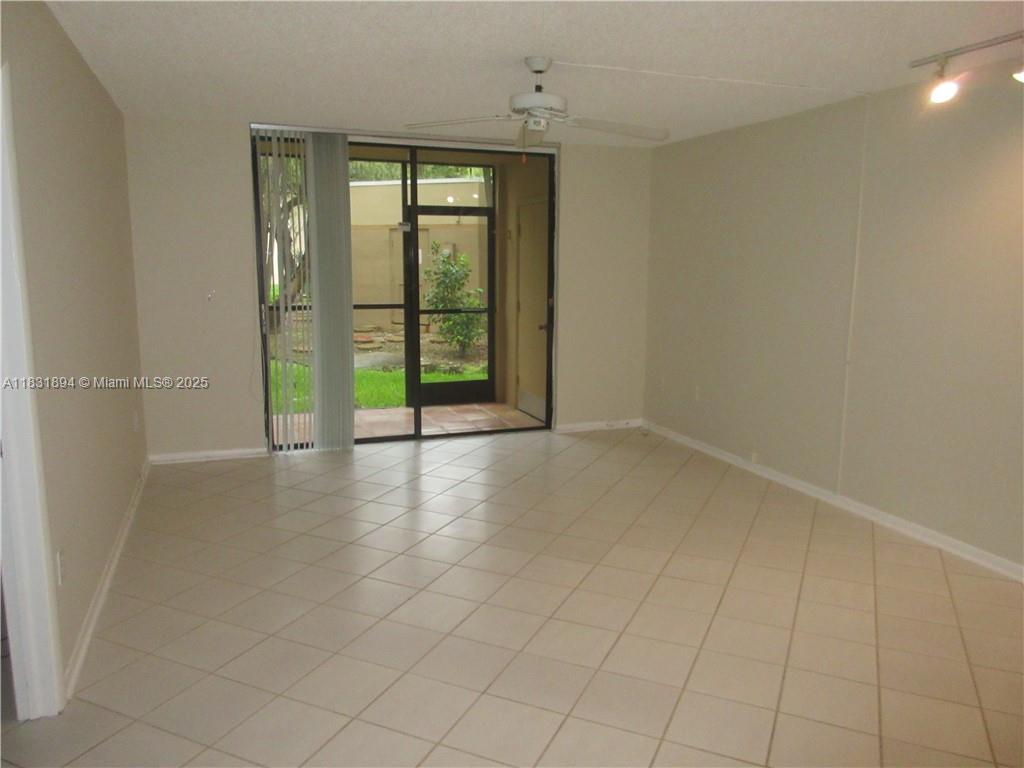 8005 SW 107th Ave 116