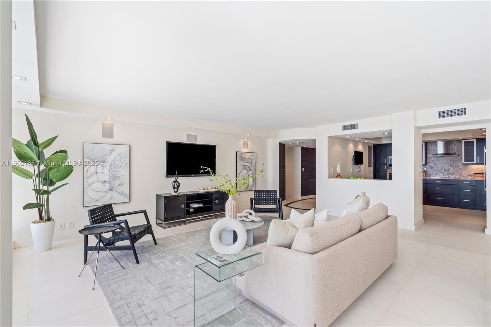 POINT OF AMERICAS - Residential