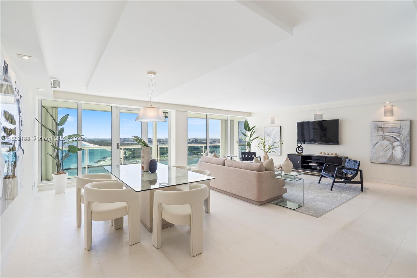 POINT OF AMERICAS - Residential