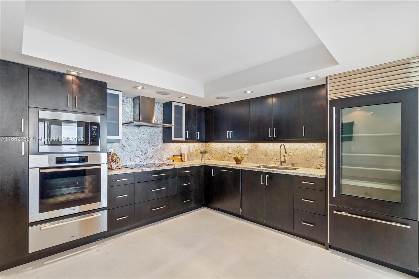 POINT OF AMERICAS - Residential