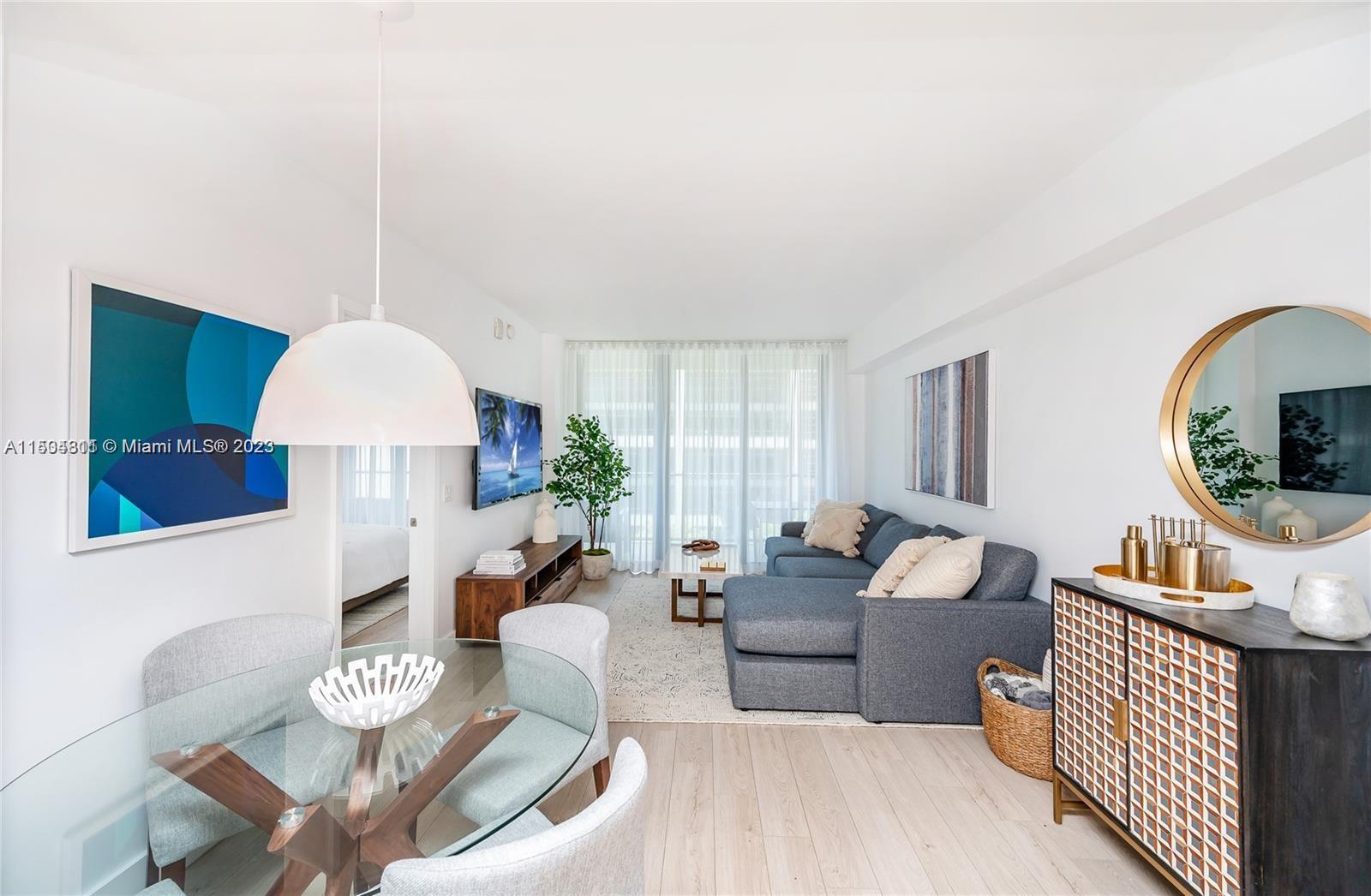 121 NE 34th St L402