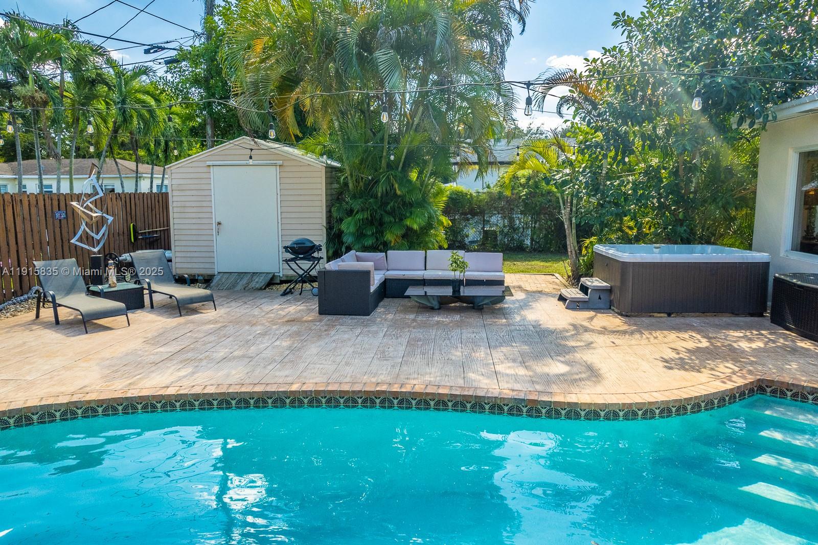 HILLSIDE PARK - Residential