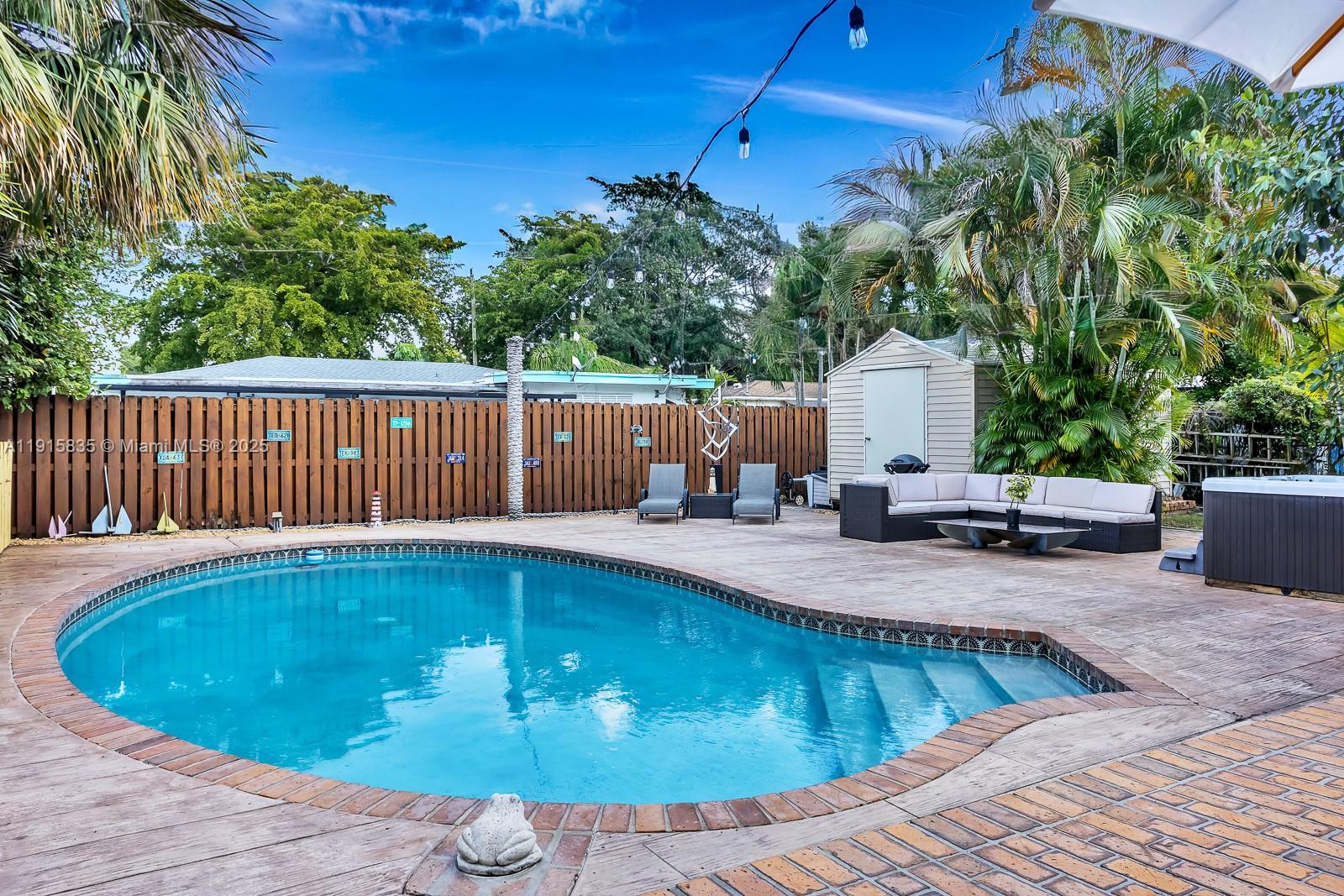 HILLSIDE PARK - Residential