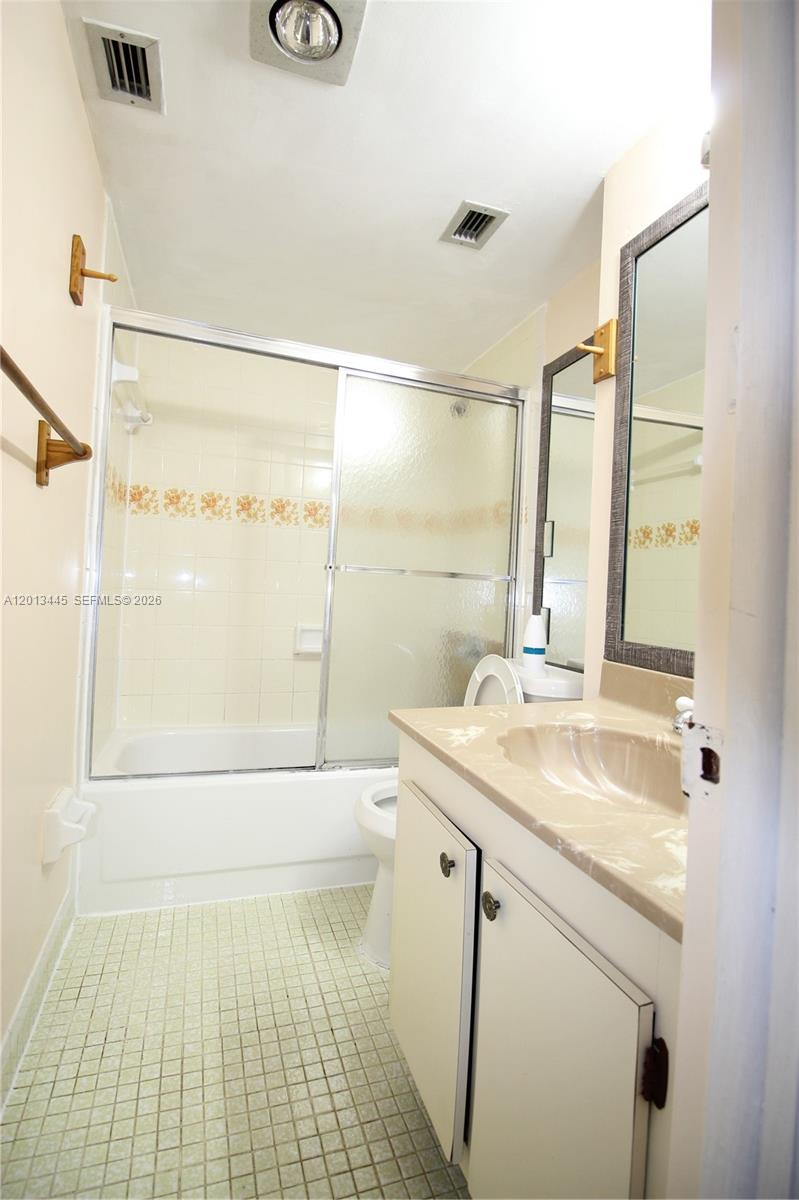 GREYNOLDS PARK CLUB CONDO - Residential
