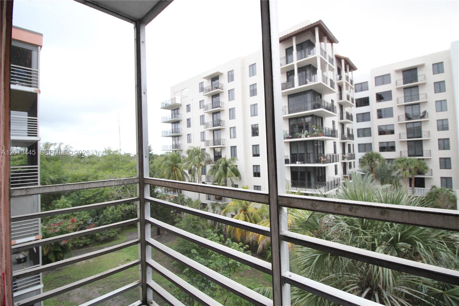 GREYNOLDS PARK CLUB CONDO - Residential