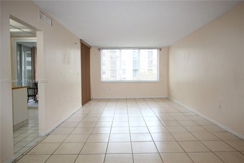 17890 W Dixie Hwy 519 Hwy 519 North Miami Beach FL 33160