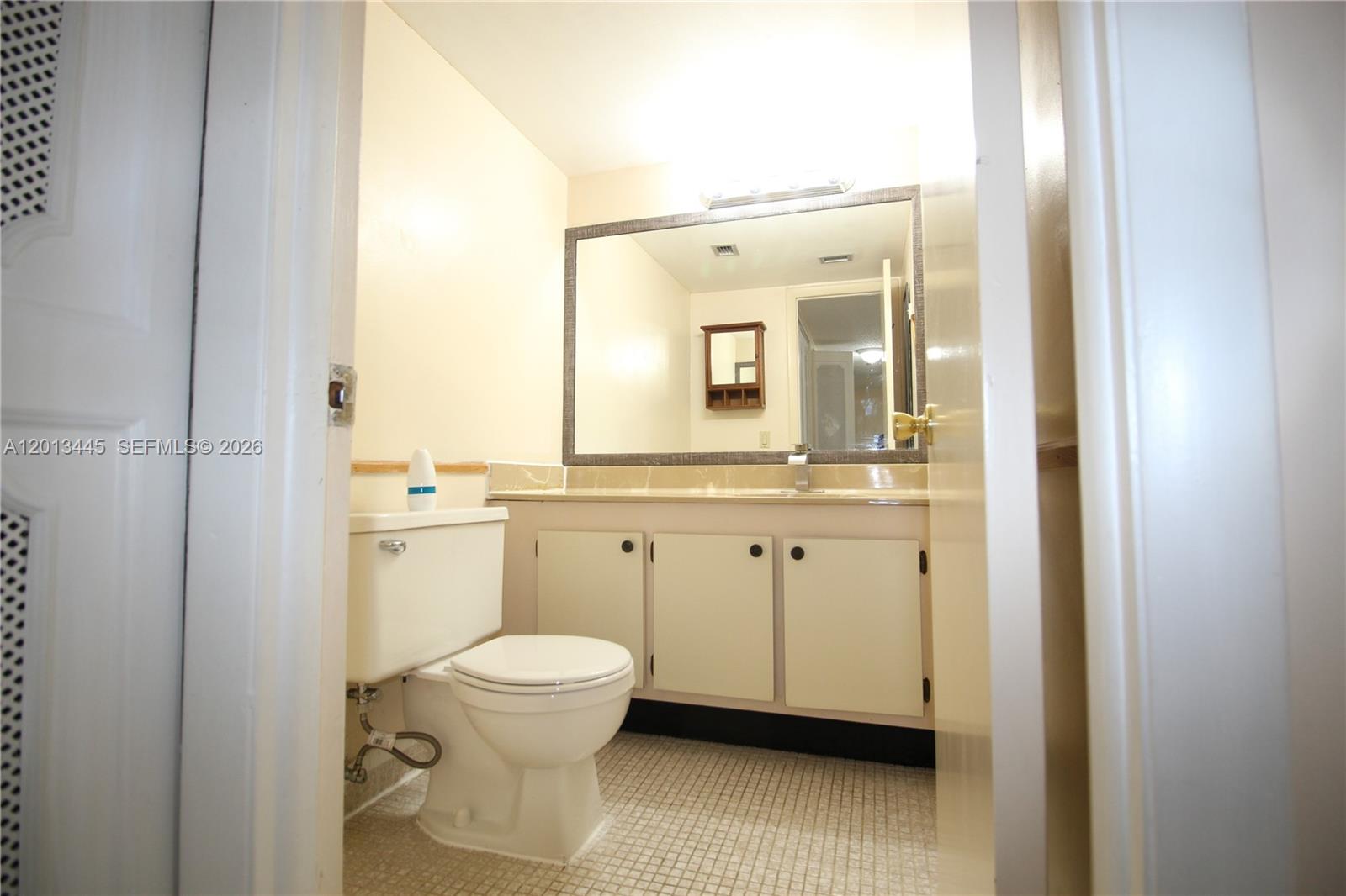 GREYNOLDS PARK CLUB CONDO - Residential