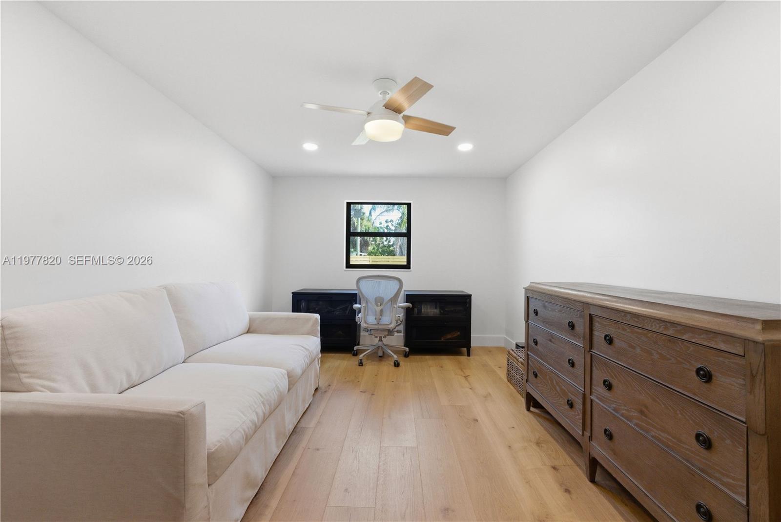 EASTVIEW MANOR - Residential Lease