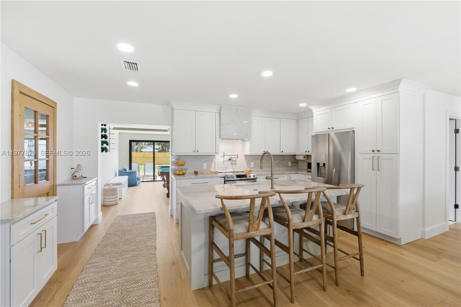 EASTVIEW MANOR - Residential Lease