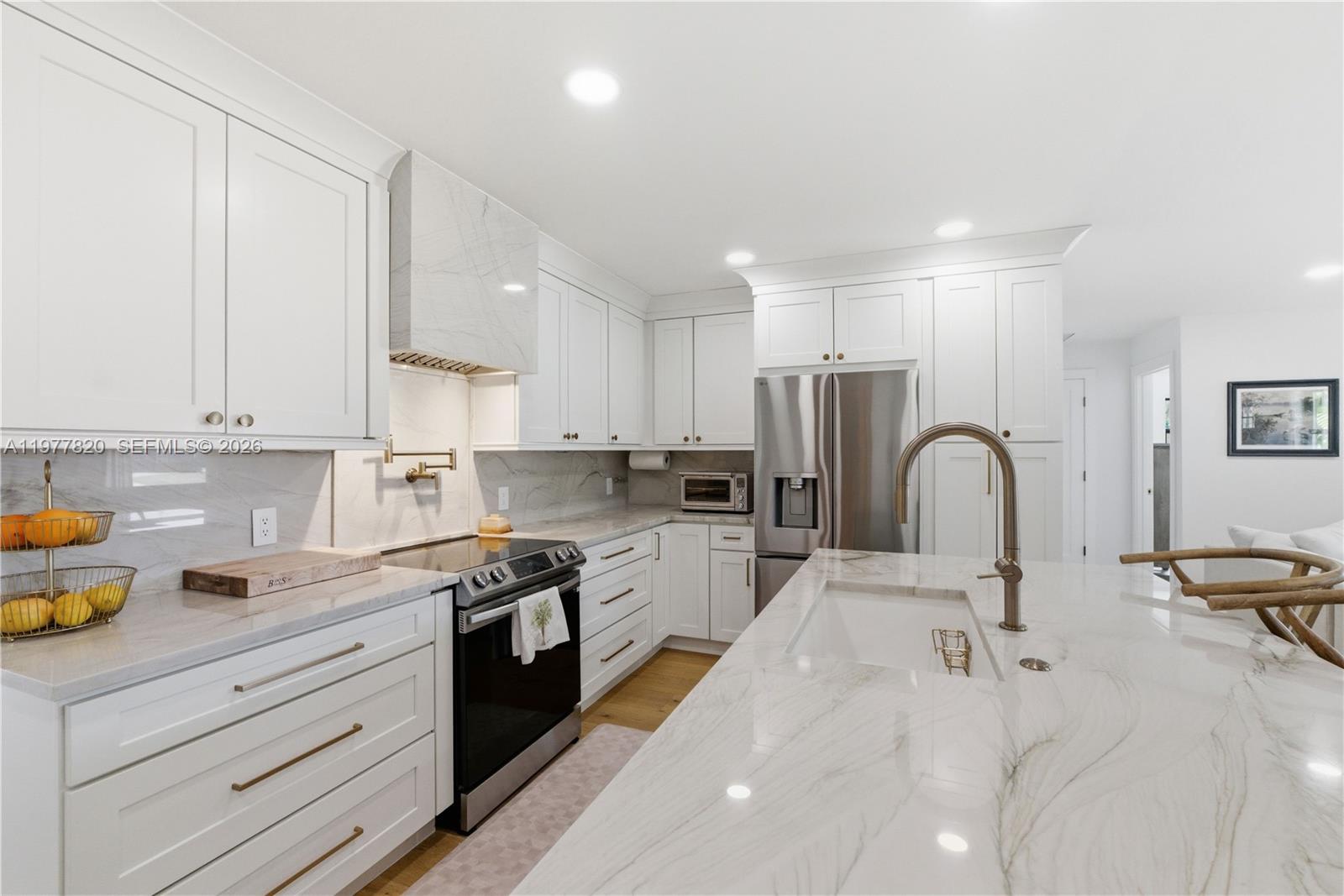 EASTVIEW MANOR - Residential Lease